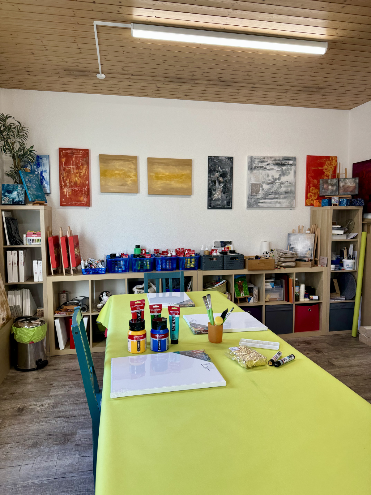 Offenes Malatelier - Kreativer Freiraum für alle Offenes Malatelier - Kreativer Freiraum für alle